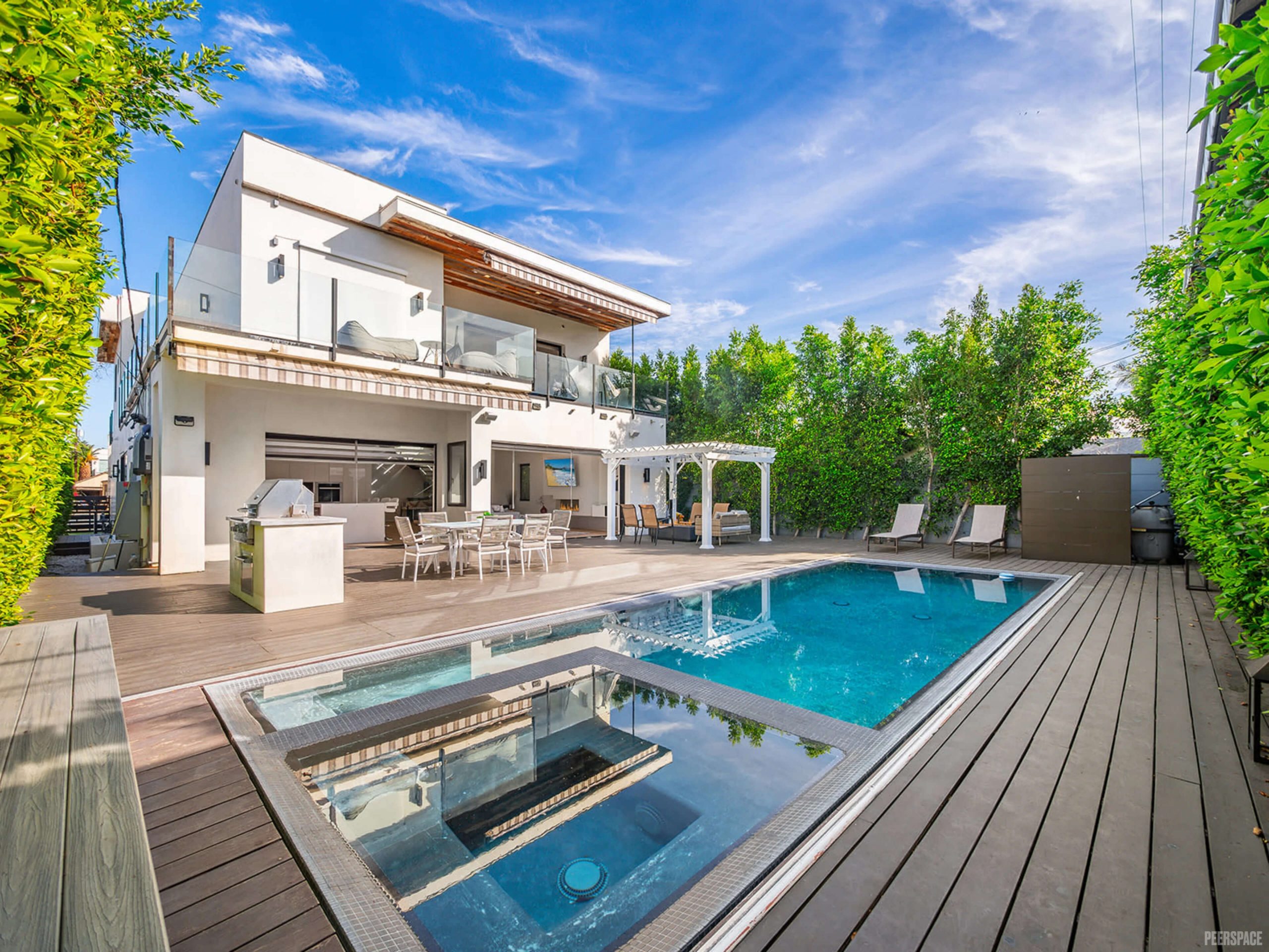 So sánh phương pháp xử lý nước bằng ion với các hóa chất khác