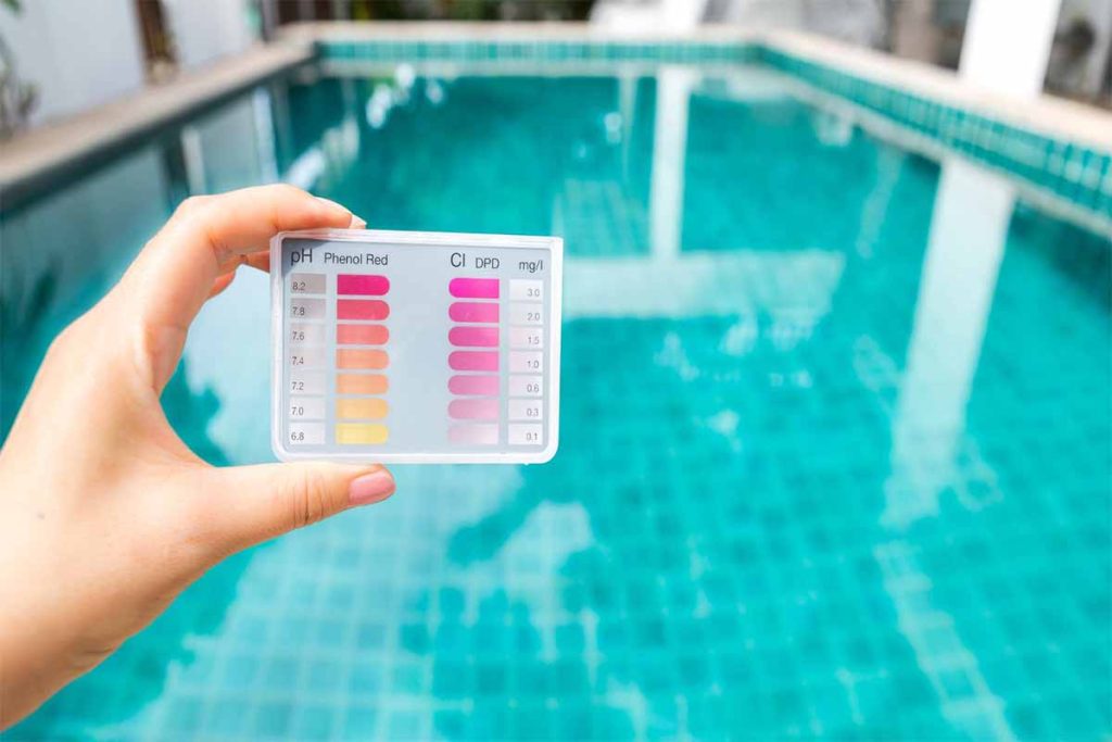 Ứng dụng pH xử lý nươc bể bơi