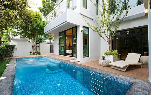 Bể bơi ngoài trời cho gia đình