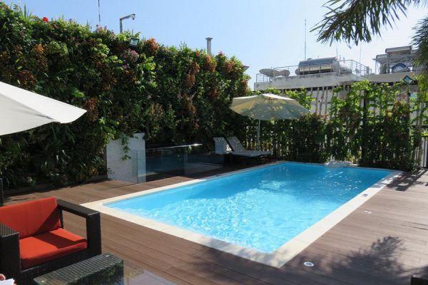 Chi phí bảo trì bể bơi cho gia đình